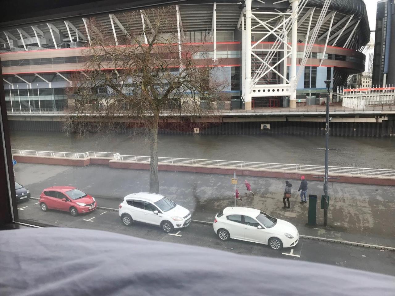 1 Fitzhamon Embankment Apartments Opposite Principality Stadium - Long Stay Offer Cardiff Exterior foto